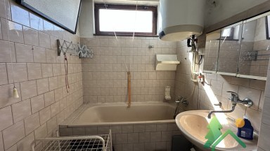 Prodej dvougeneračního rodinného domu s garáží – Nové Město na Moravě