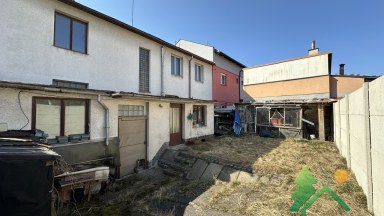 Prodej dvougeneračního rodinného domu s garáží – Nové Město na Moravě