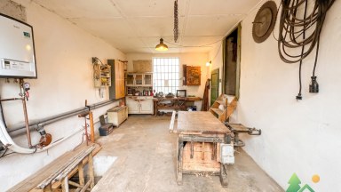 Venkovský rodinný dům s pozemkem 1 835 m² a zázemím pro soběstačný život