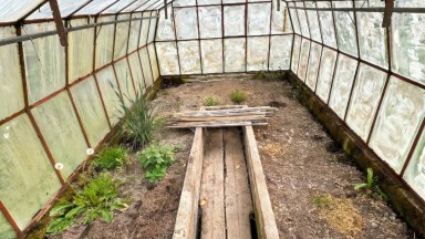 Venkovský rodinný dům s pozemkem 1 835 m² a zázemím pro soběstačný život