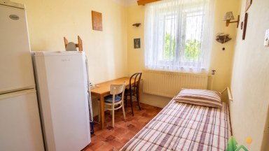 Prodej chalupy na klidném venkově s pozemkem 2 077 m² a zázemím pro soběstačný život
