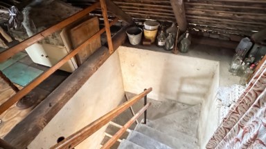 Prodej chalupy na klidném venkově s pozemkem 2 077 m² a zázemím pro soběstačný život