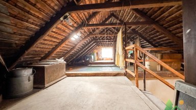 Prodej chalupy na klidném venkově s pozemkem 2 077 m² a zázemím pro soběstačný život